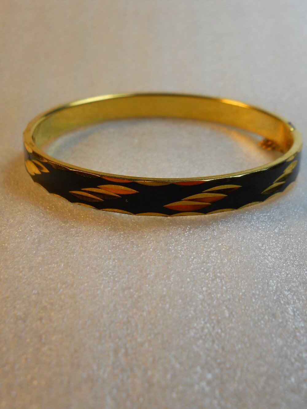 Hinged Tiger Stripe Bangle Bracelet 531